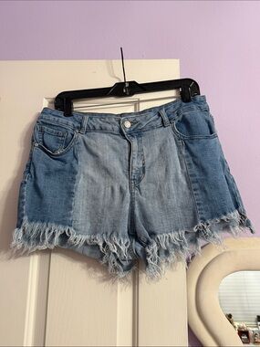 Altar'd State Two-Tone Light Blue Frayed Denim Shorts